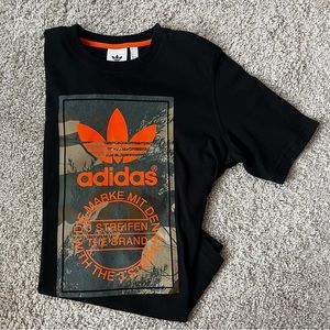 🆕 ‼️ ADIDAS Mens Graphic Tee